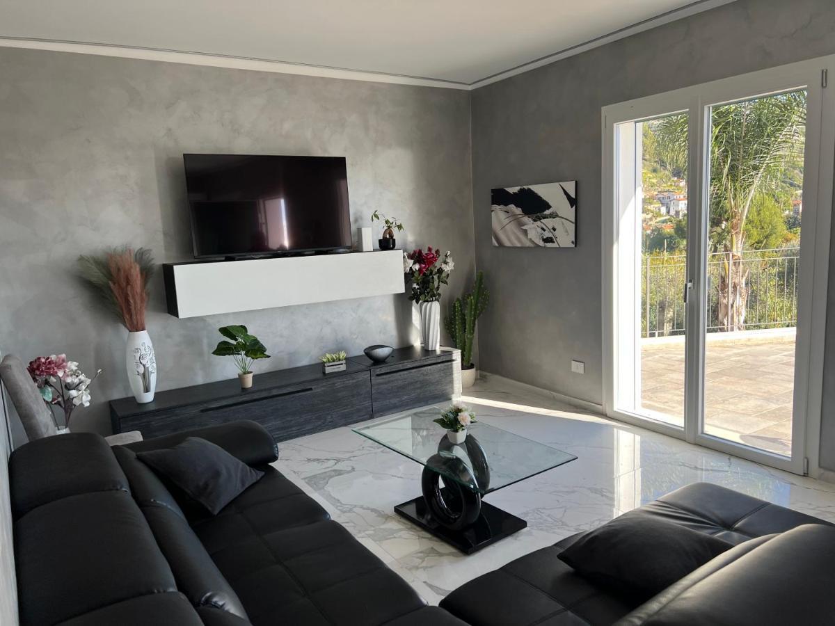 Apartmán Corso Montecarlo Ventimiglia Exteriér fotografie