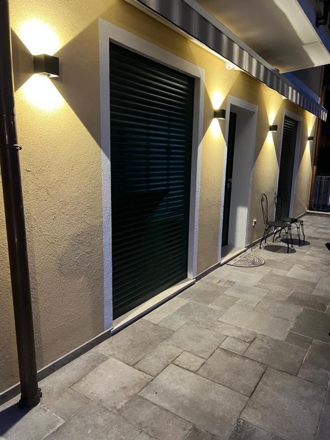 Apartmán Corso Montecarlo Ventimiglia Exteriér fotografie
