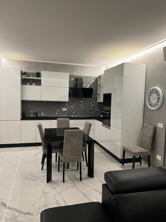 Apartmán Corso Montecarlo Ventimiglia Exteriér fotografie